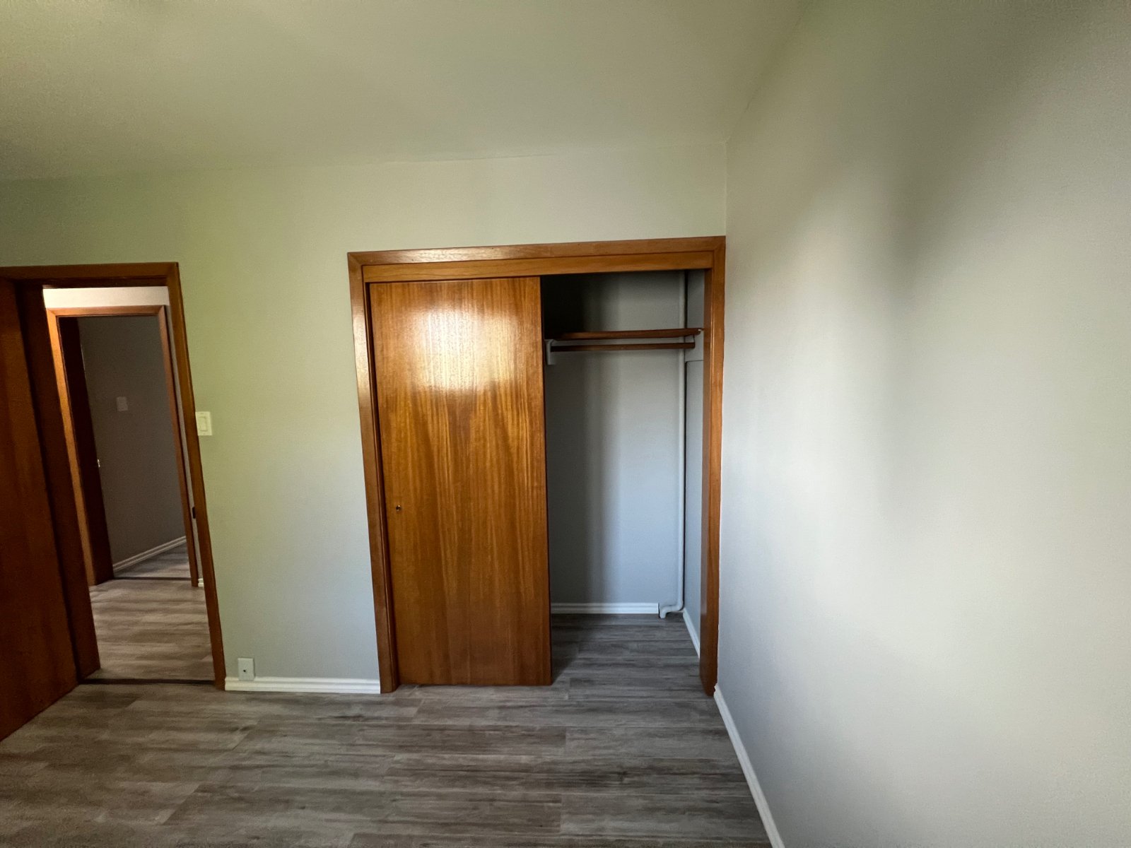 3 Bedroom Private Suite for Rent - 92 St NW, Edmonton, AB 2