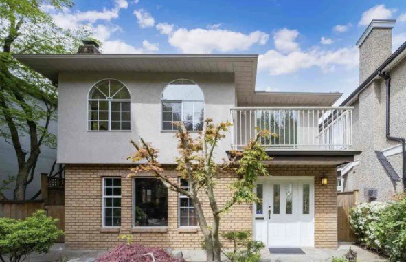 3 Bedroom House for Rent - W 16th Ave, Vancouver, BC 3