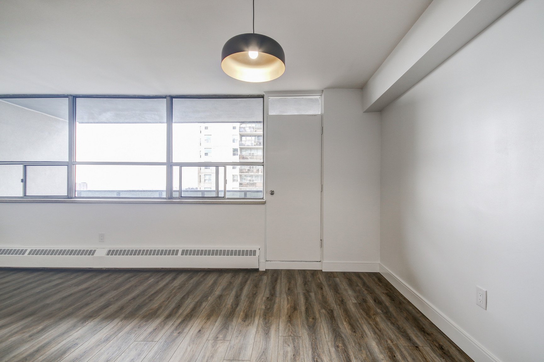 2 Bedroom Apartment for Rent - 370 Ridelle Avenue, York, ON 4