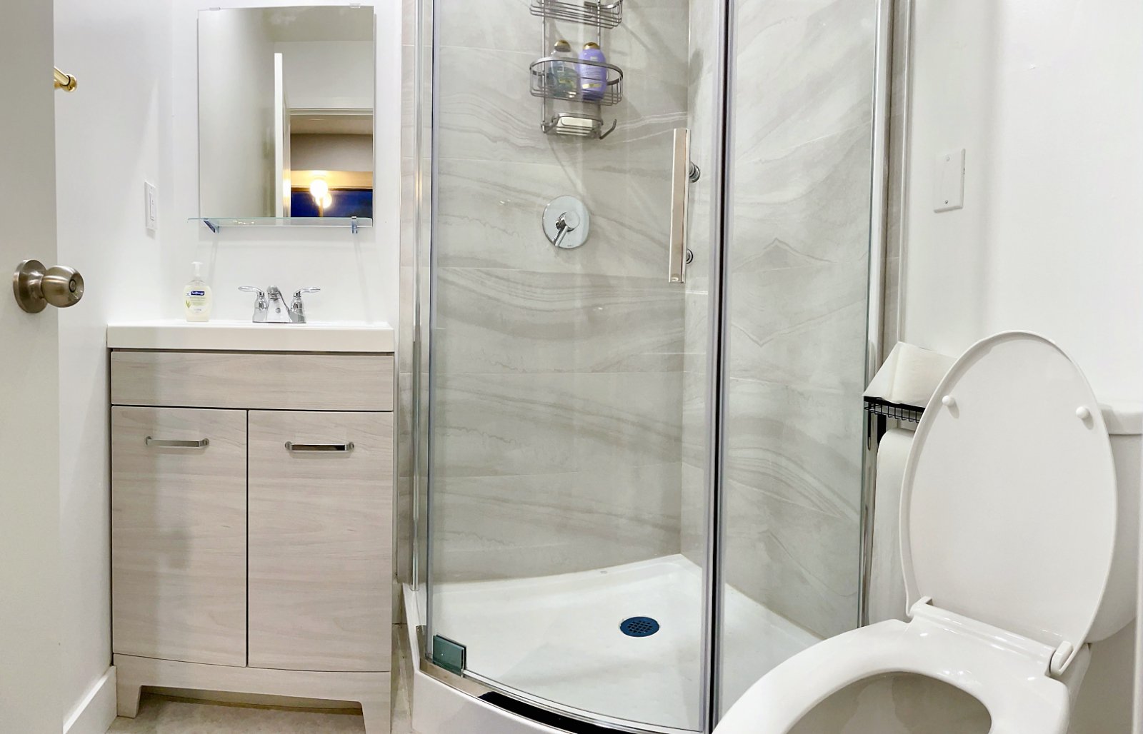 Room in House for Rent - Bird Rd, Richmond, BC 3