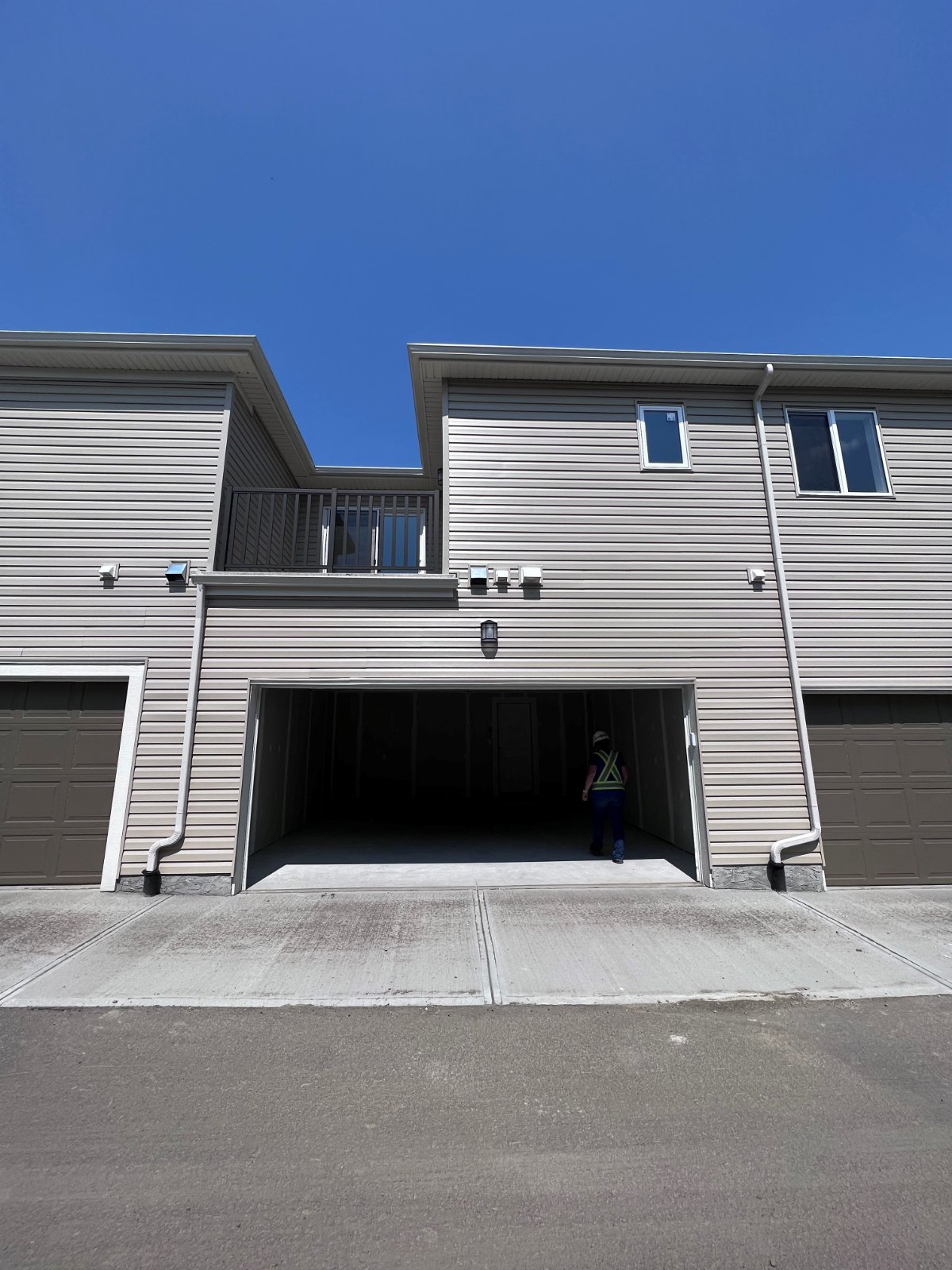 3 Bedroom Townhouse for Rent - 20627 21 Ave NW, Edmonton, AB 2