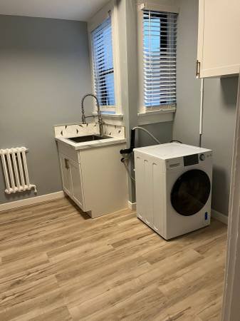 2 Bedroom Apartment for Rent - 1728 Yew St, Vancouver, BC 3