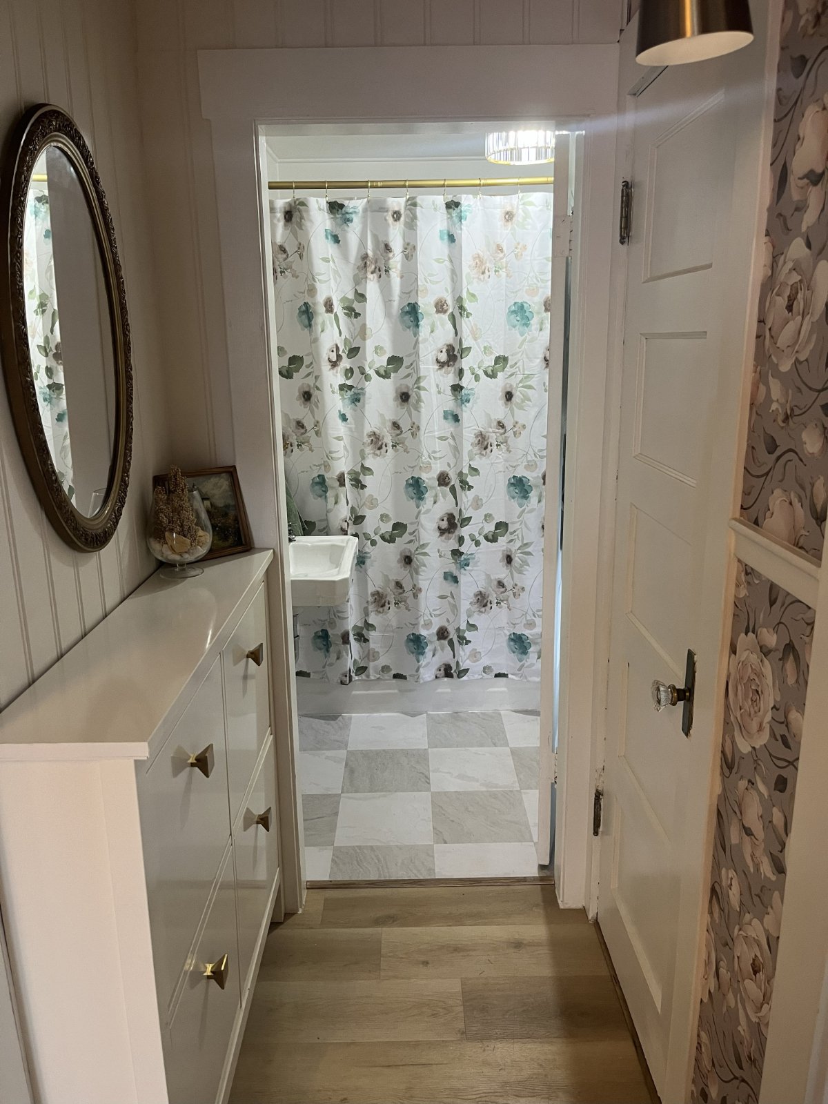2 Bedroom House for Rent - N Shore Rd, Lake Cowichan, BC 4