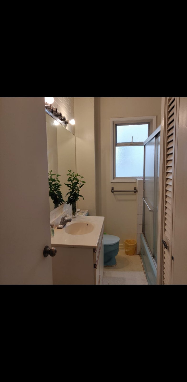 Room in House for Rent - W 15th Ave, Vancouver, BC 2