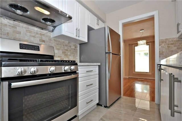 Room in House for Rent - Longmeadow Cres, Markham, ON 4