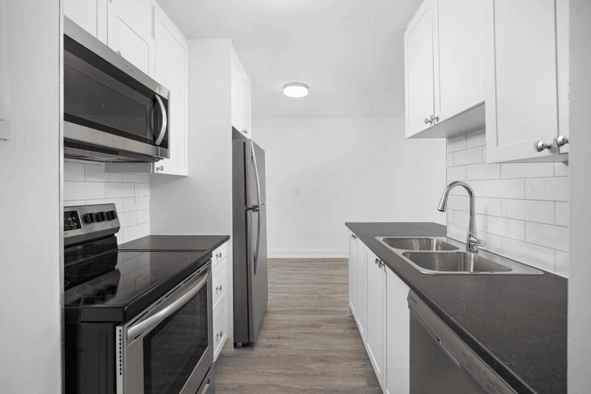 2 Bedroom Apartment for Rent - 160 Market St, Hamilton, ON 2