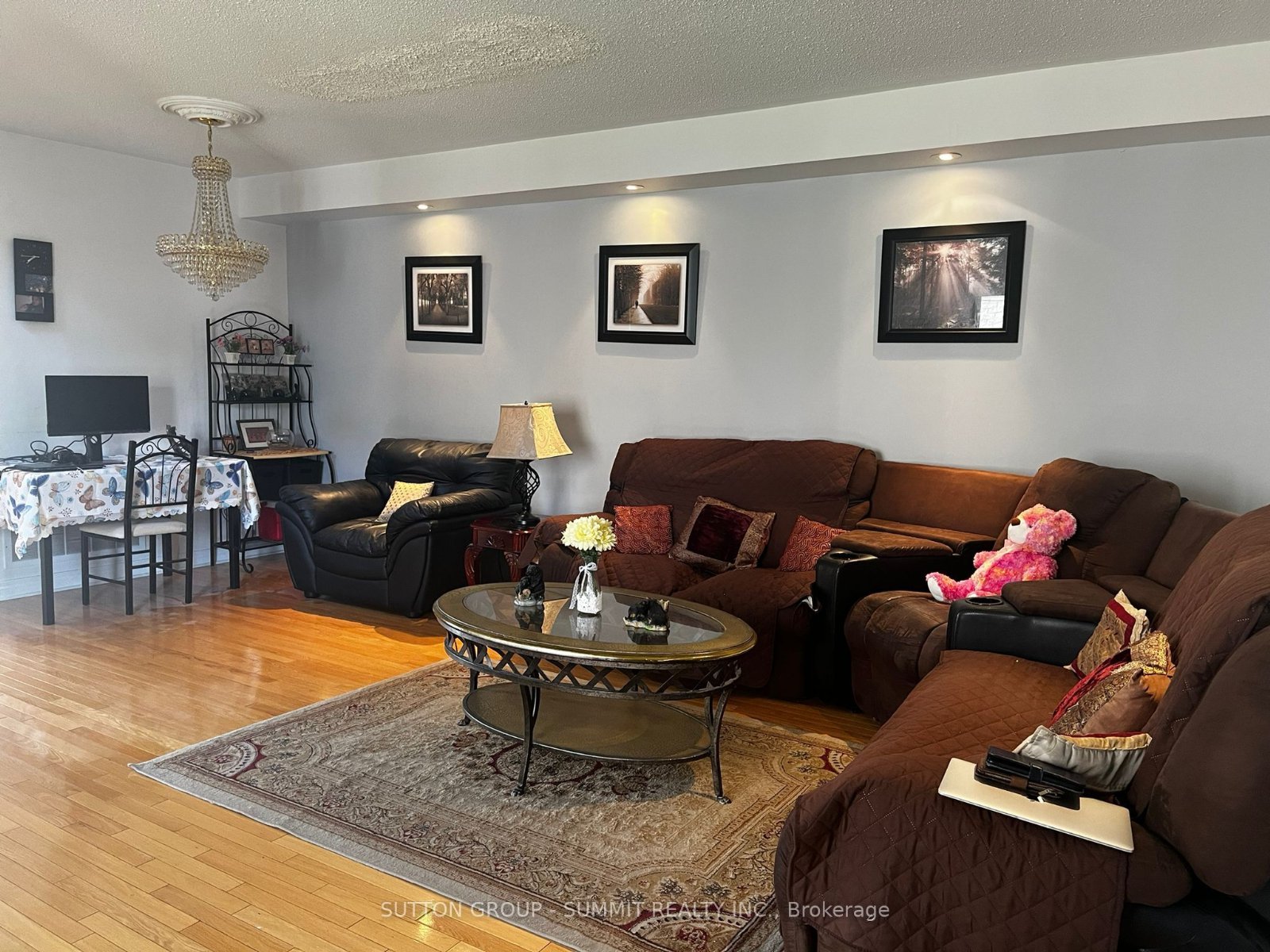 4 Bedroom Private Suite for Rent - 6606 Harmony Hl, Mississauga, ON 3