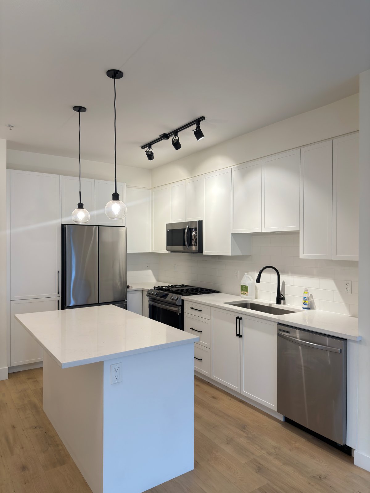 2 Bedroom Apartment for Rent - 7506 199 A St, Langley, BC 2