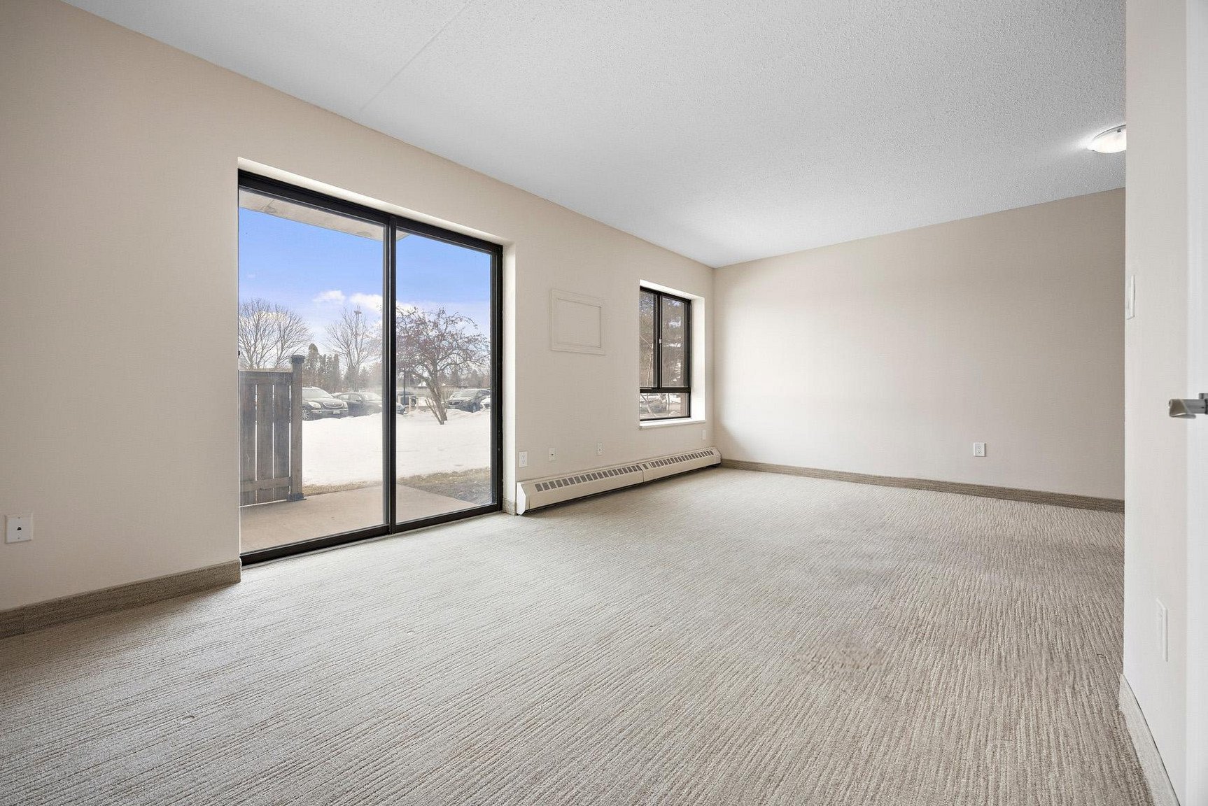 3 Bedroom Apartment for Rent - 405 Park Road North, Brantford, ON 3