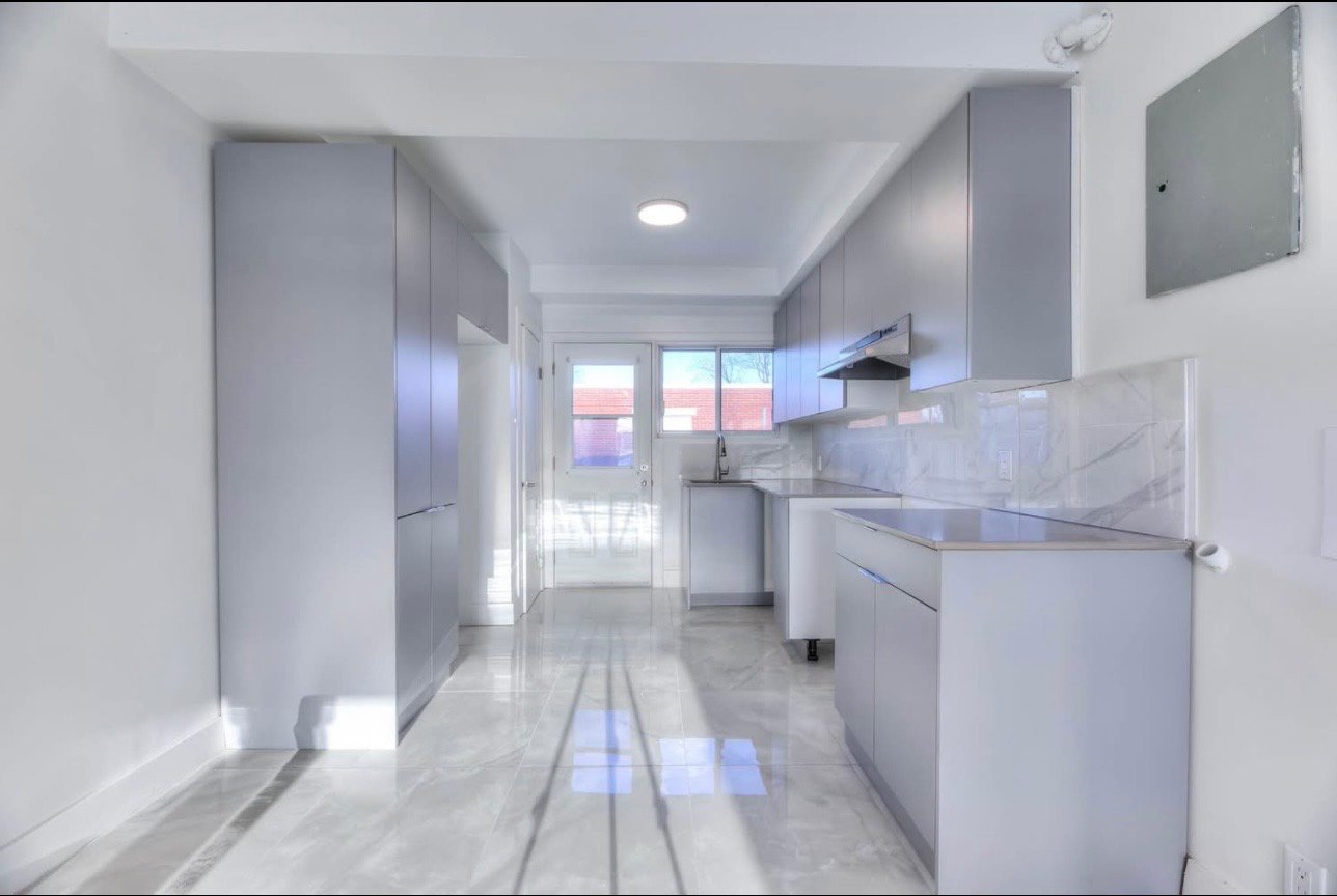 3 Bedroom Apartment for Rent - 2005 Rue Grenet, Montréal, QC 3
