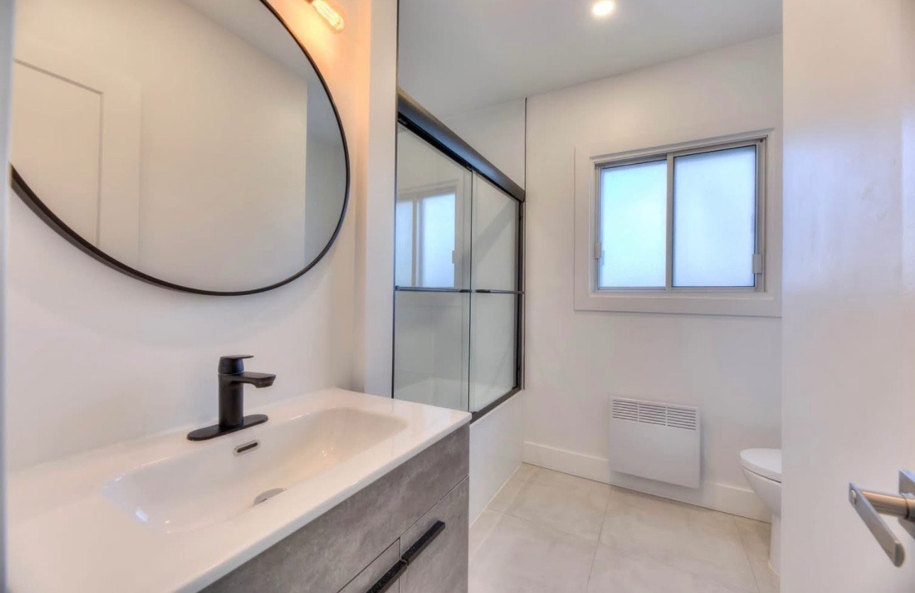3 Bedroom Apartment for Rent - 2005 Rue Grenet, Montréal, QC 4