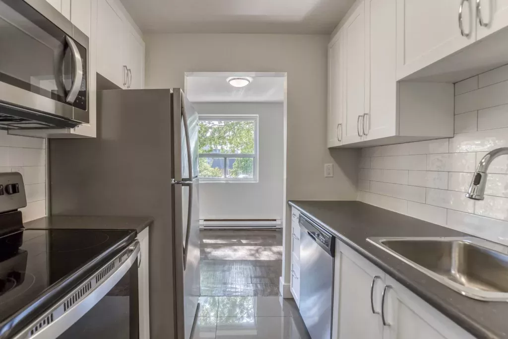 2 Bedroom Apartment for Rent - 10 Runnymede Rd., Kingston, ON 2