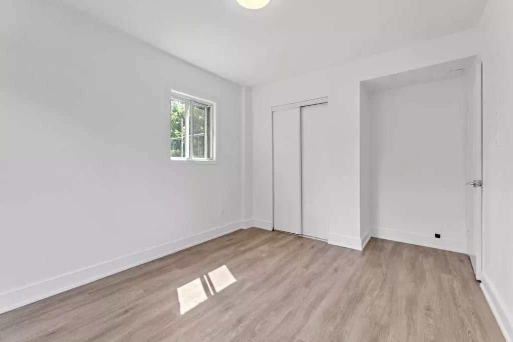 2 Bedroom Apartment for Rent - 371 Yonge Street, Kingston, ON 3