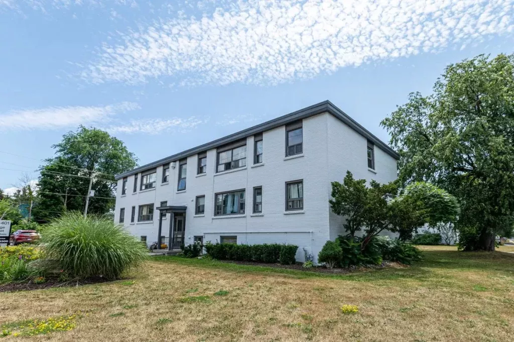 2 Bedroom Apartment for Rent - 389 Yonge St, Kingston, ON 2