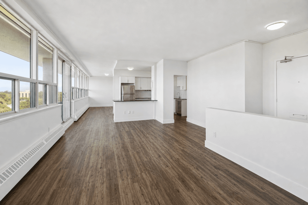 3 Bedroom Apartment for Rent - 84 Runnymede Rd., Kingston, ON 4