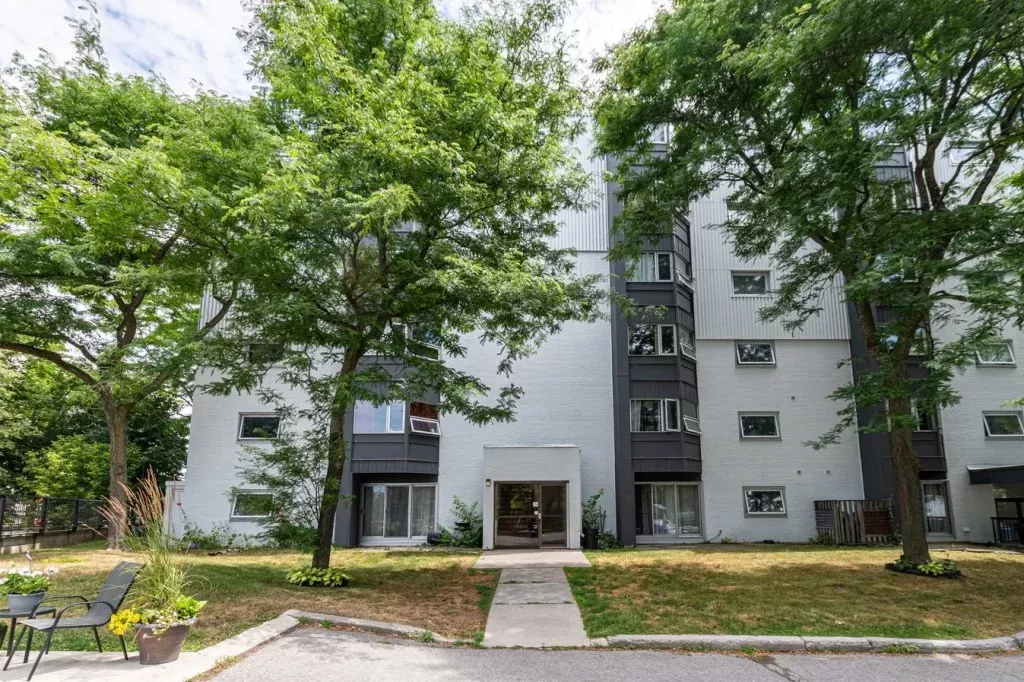 2 Bedroom Apartment for Rent - 700-710 Sir John A Macdonald Boulevard, Kingston, ON 4