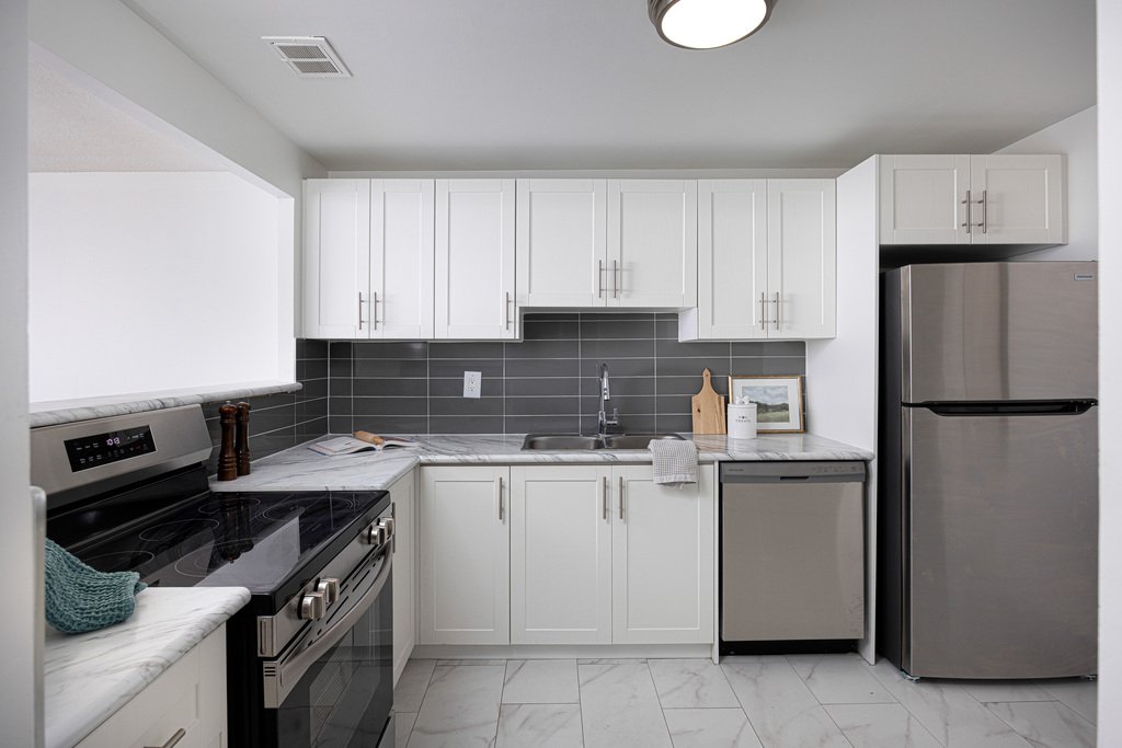 2 Bedroom Apartment for Rent - 440 McMurchy Avenue South, Brampton, ON 3