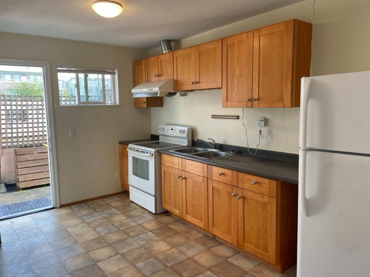 2 Bedroom Apartment for Rent - 5453 Victoria Dr, Vancouver, BC 4