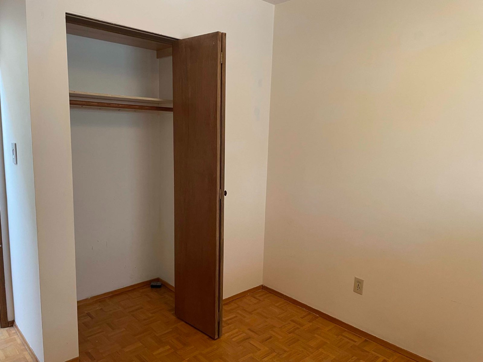 2 Bedroom Apartment for Rent - 5453 Victoria Dr, Vancouver, BC 5