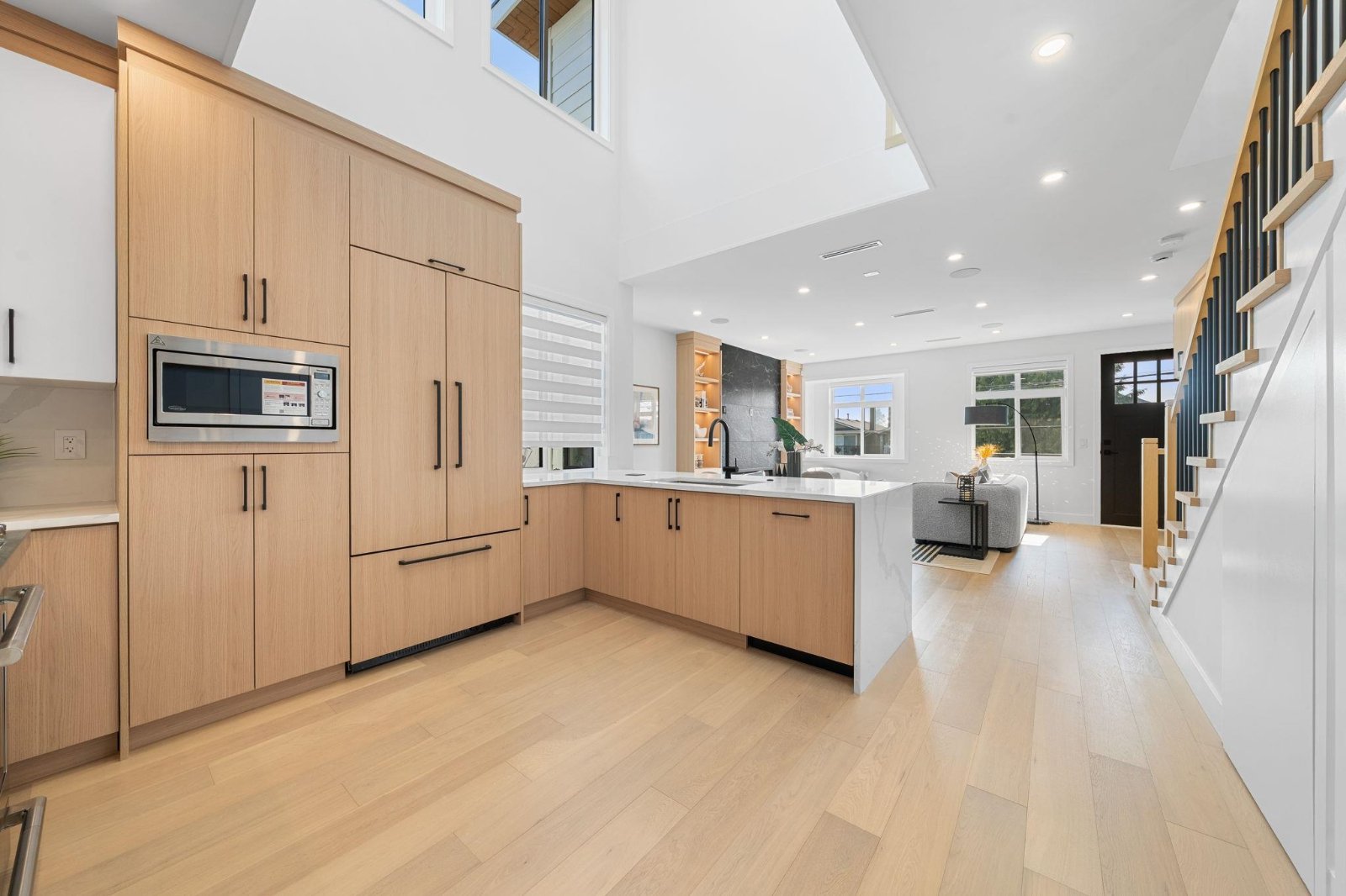 Room in House for Rent - 2nd St, Burnaby, BC 5