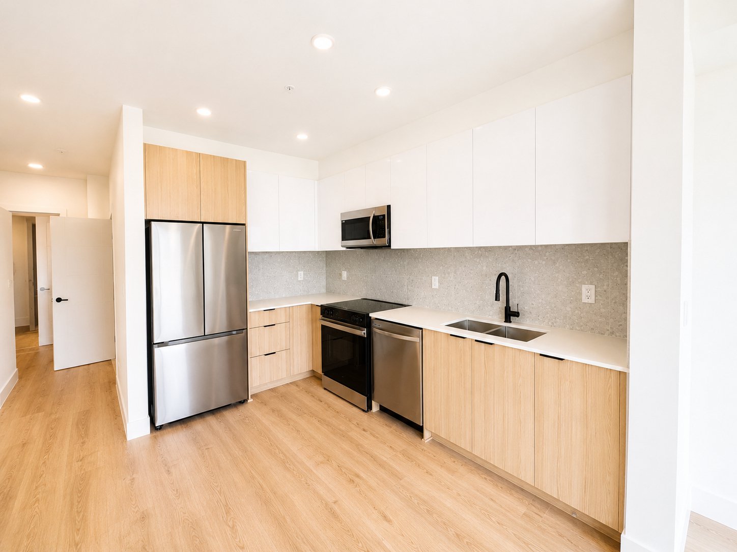 2 Bedroom Apartment for Rent - 20769 Fraser Hwy, Langley, BC 2