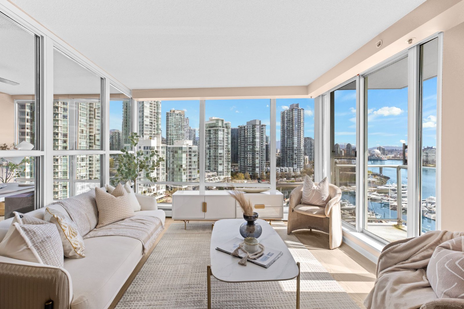 2 Bedroom Apartment for Rent - 1228 Marinaside Cres, Vancouver, BC 4