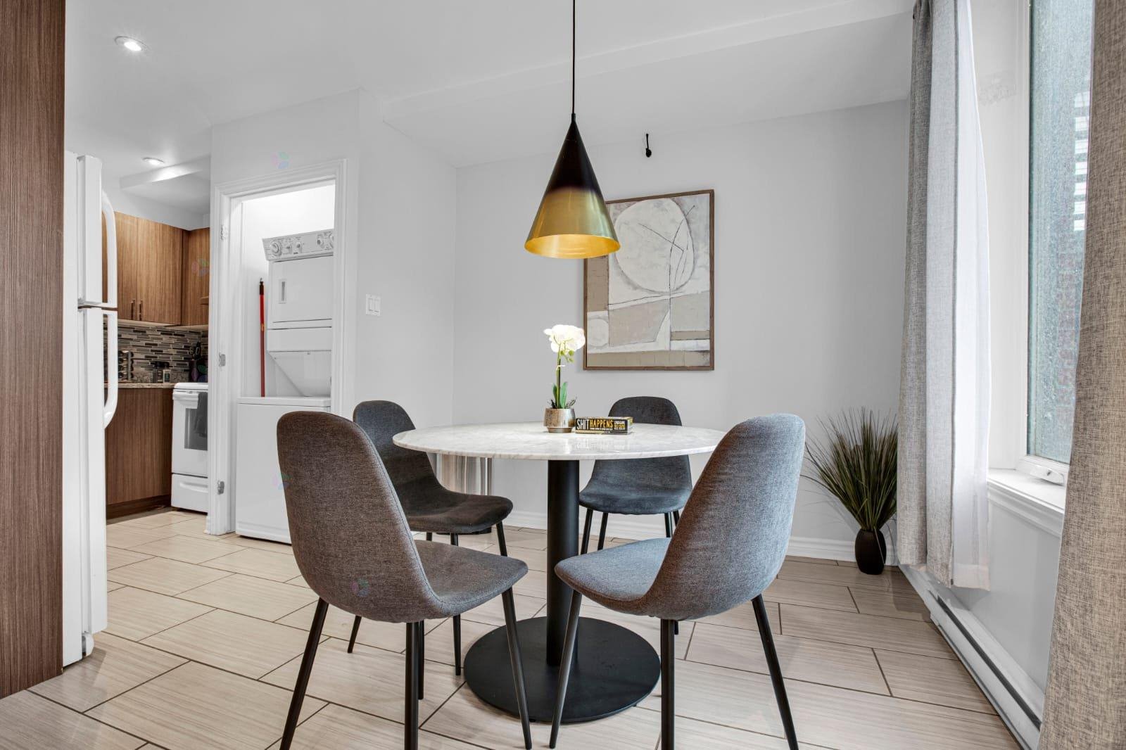 2 Bedroom Apartment for Rent - 3702 Rue de Verdun, Montréal, QC 2