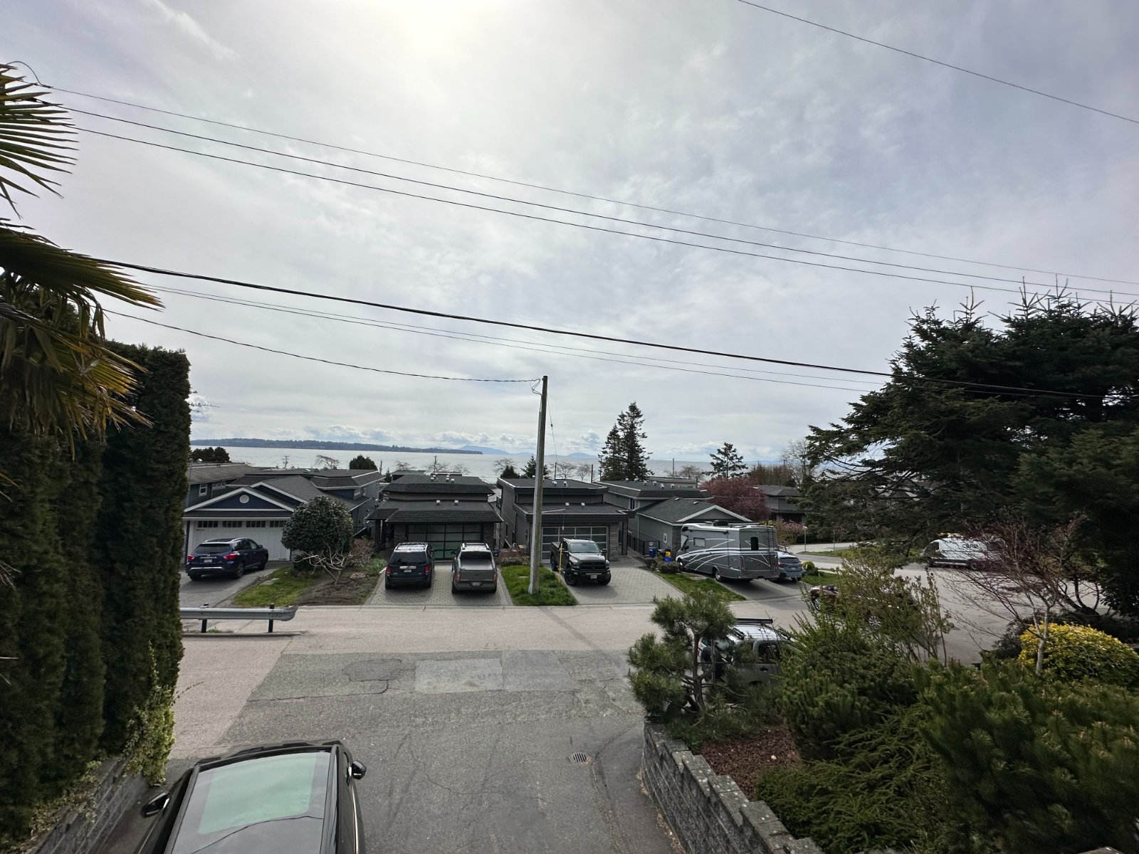 2 Bedroom Garden Suite for Rent - 14717 McDonald Ave, White Rock, BC 2