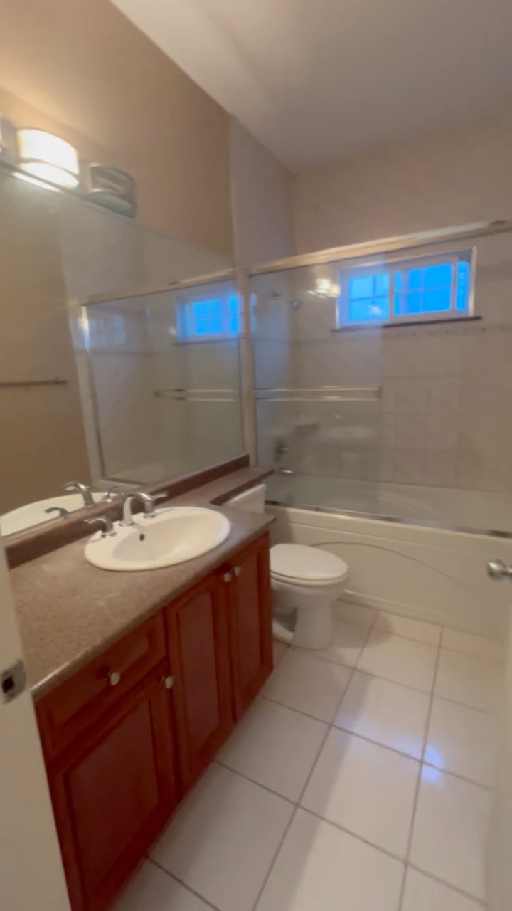 2 Bedroom Basement Suite for Rent - Elwell St, Burnaby, BC 4