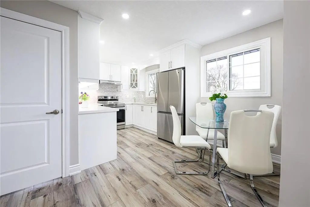 3 Bedroom House for Rent - 27 Fern Pl, Hamilton, ON 3