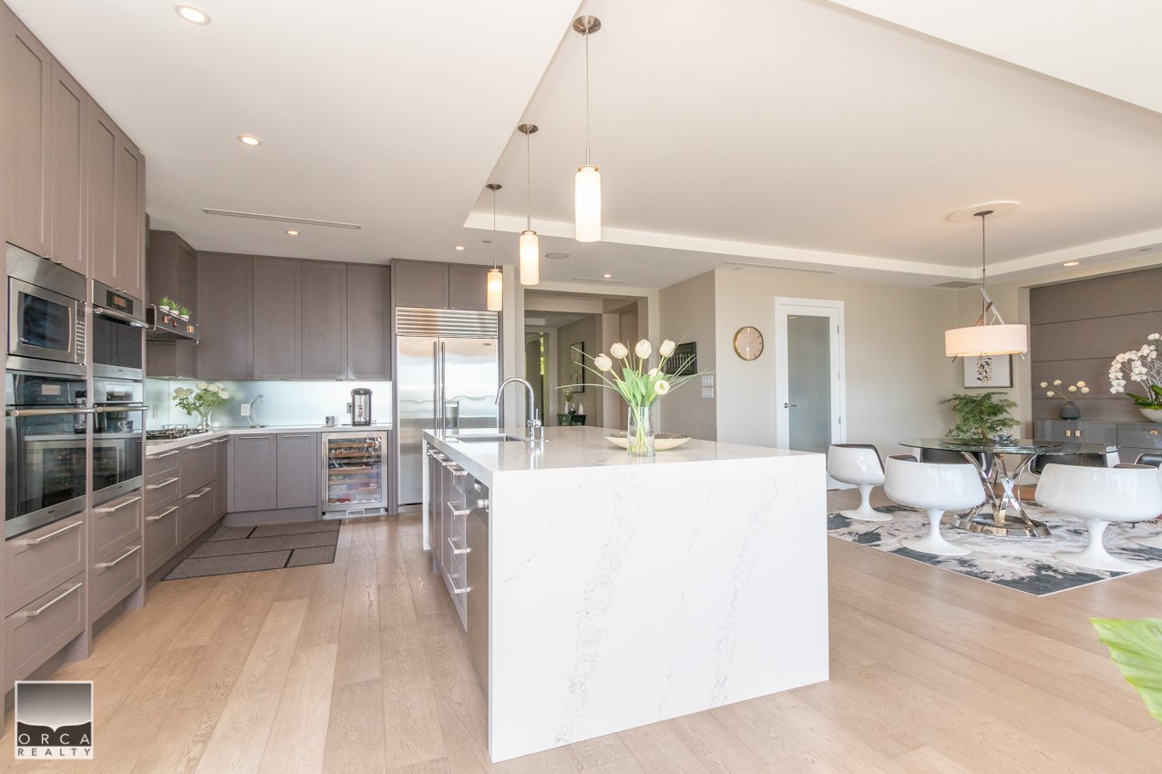 3 Bedroom Apartment for Rent - Twin Creek Pl, West Vancouver, BC 2