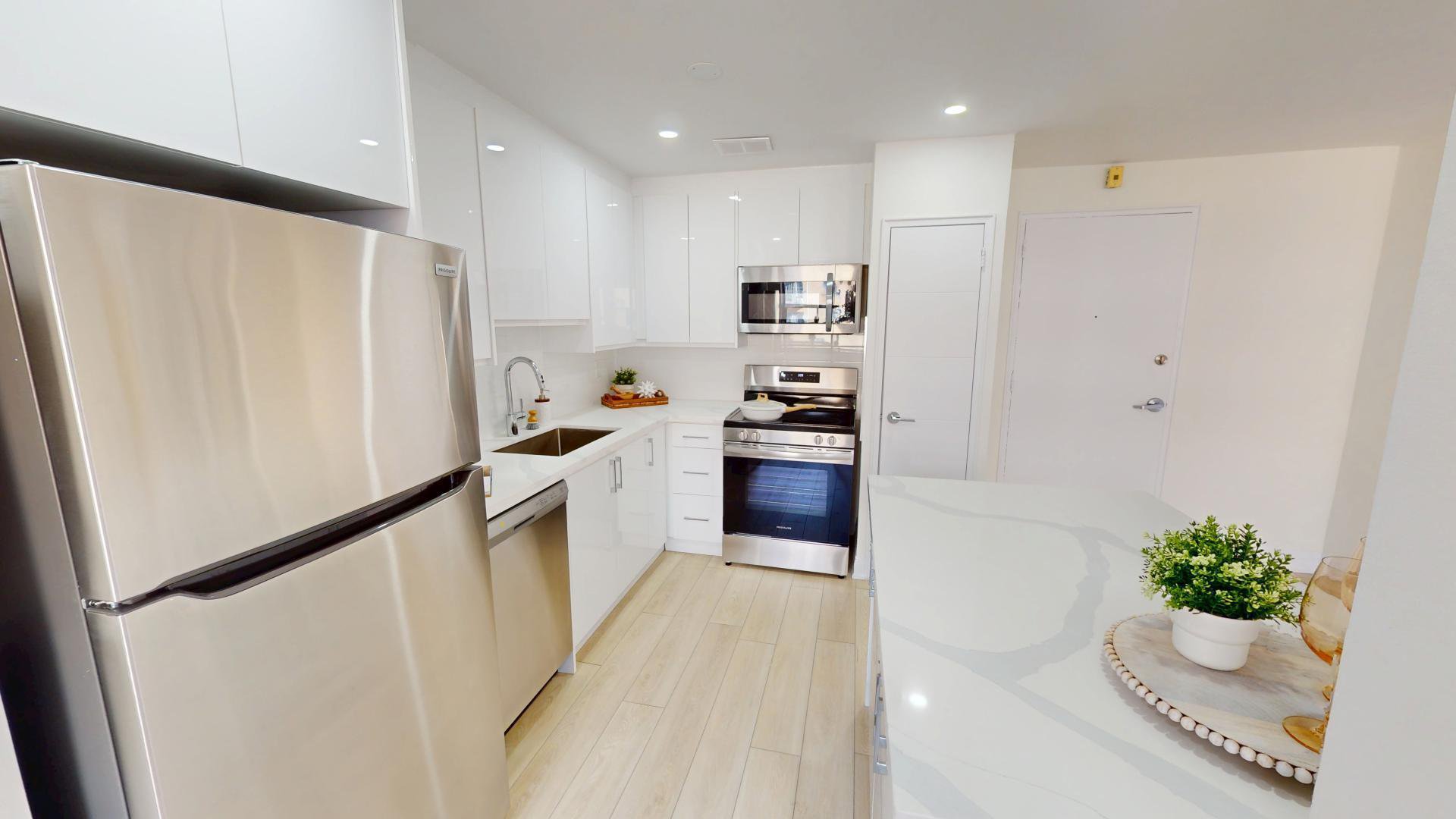 3 Bedroom Apartment for Rent - 455 Maple Ave, Burlington, ON