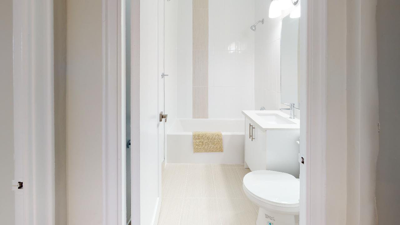 Studio Apartment for Rent - 265 Reynolds Street, Oakville, ON 5