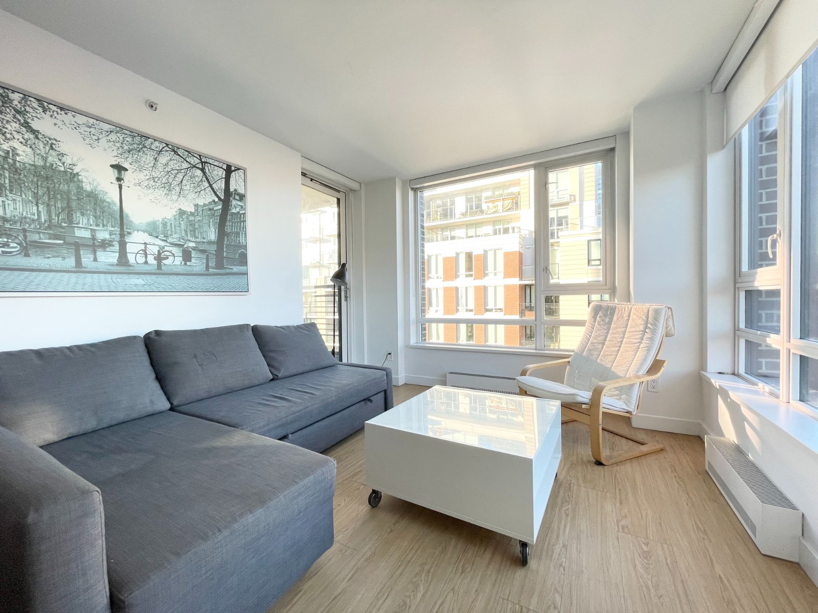 2 Bedroom Apartment for Rent - 188 Keefer Street, Vancouver, BC 3