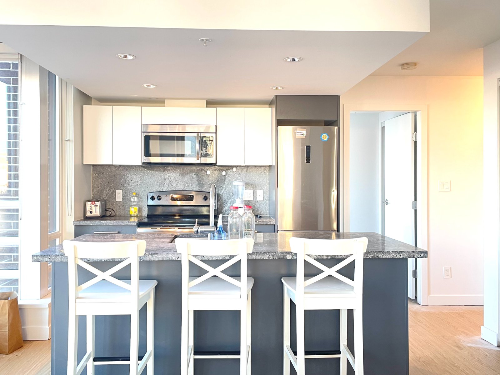 2 Bedroom Apartment for Rent - 188 Keefer Street, Vancouver, BC 4