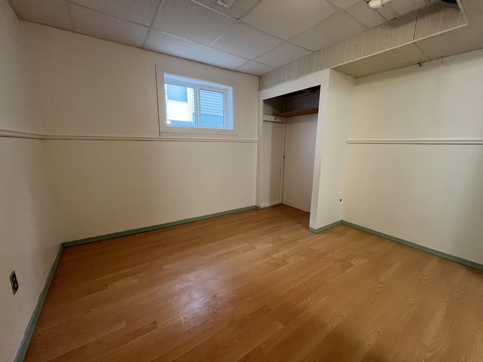 2 Bedroom Apartment for Rent - 117 1 Street Southeast, Redcliff, AB 4