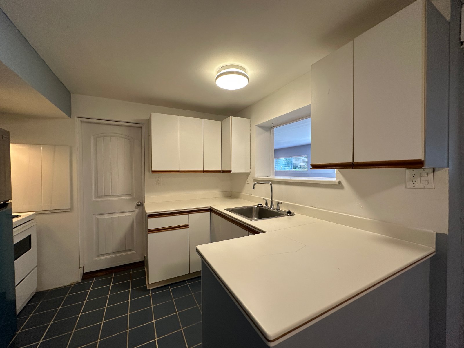 2 Bedroom Basement Suite for Rent - Channel Ct, Coquitlam, BC 5