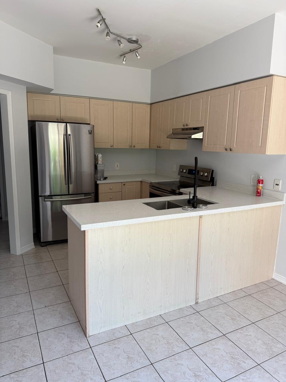3 Bedroom House for Rent - 7240 Village Walk, Mississauga, ON 3