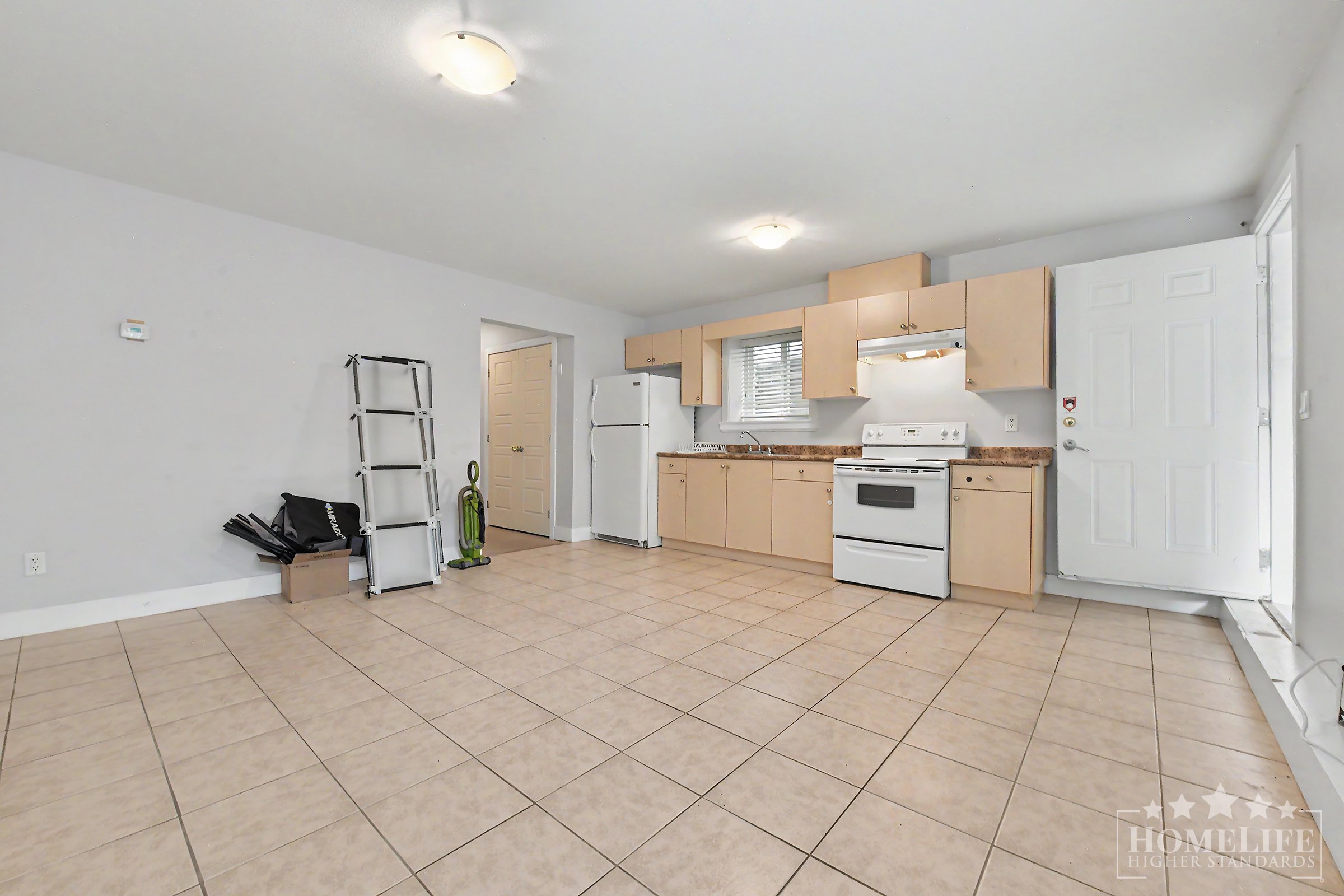 2 Bedroom Private Suite for Rent - 6125 148 St, Surrey, BC 2