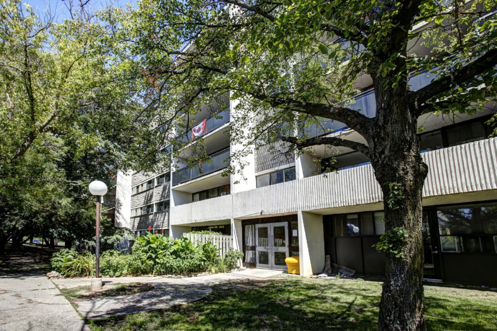 3 Bedroom Apartment for Rent - 666 King Street E, Oshawa, ON 2