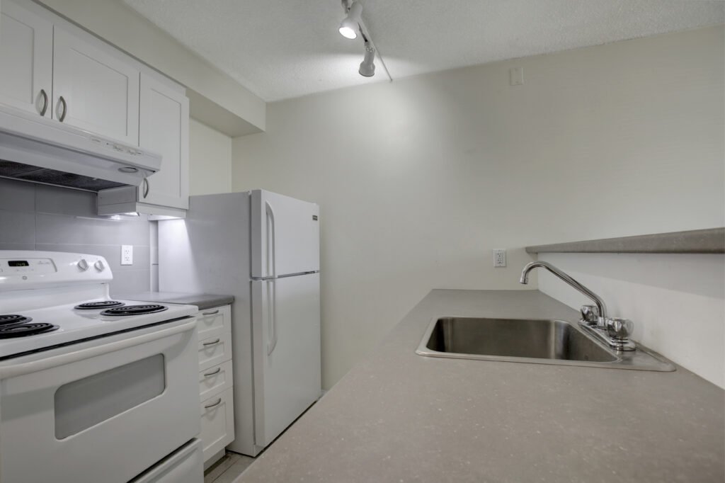 3 Bedroom Apartment for Rent - 666 King Street E, Oshawa, ON 4