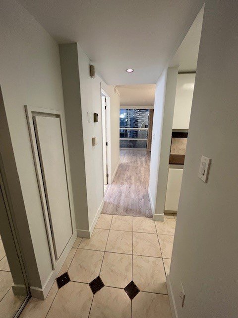 Studio Apartment for Rent - 1050 Burrard St, Vancouver, BC 4