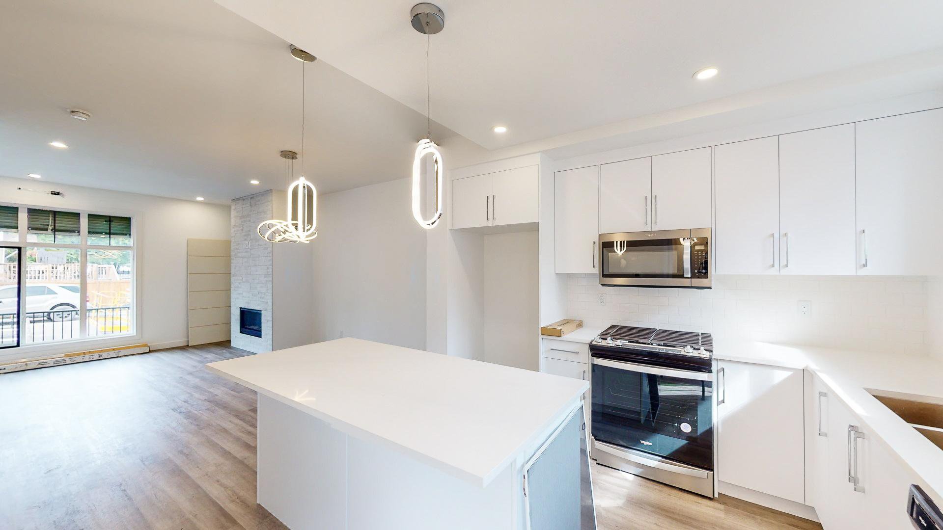 3 Bedroom Townhouse for Rent - 2102 13 St. NW, Calgary, AB 3