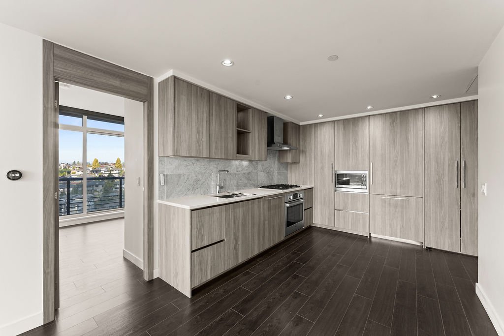 2 Bedroom Apartment for Rent - 4720 Lougheed Hwy, Burnaby, BC 3