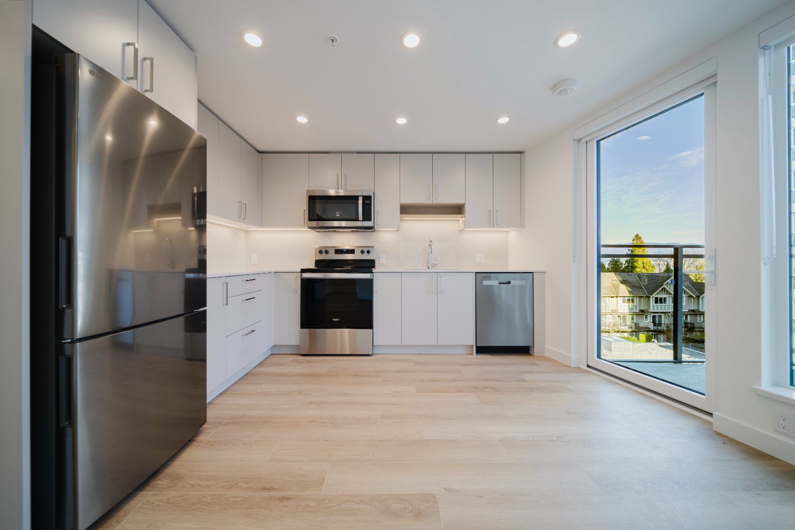 2 Bedroom Apartment for Rent - 4281 Grange St, Burnaby, BC 2