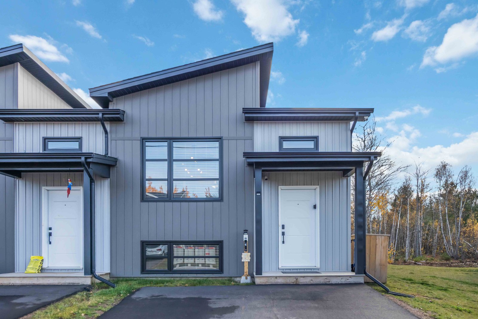 3 Bedroom Townhouse for Rent - 32 Beau-Domaine Ct, Dieppe, NB 2