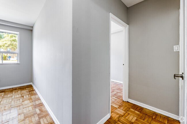 2 Bedroom Apartment for Rent - 1712 Main Street West, Hamilton, ON 4