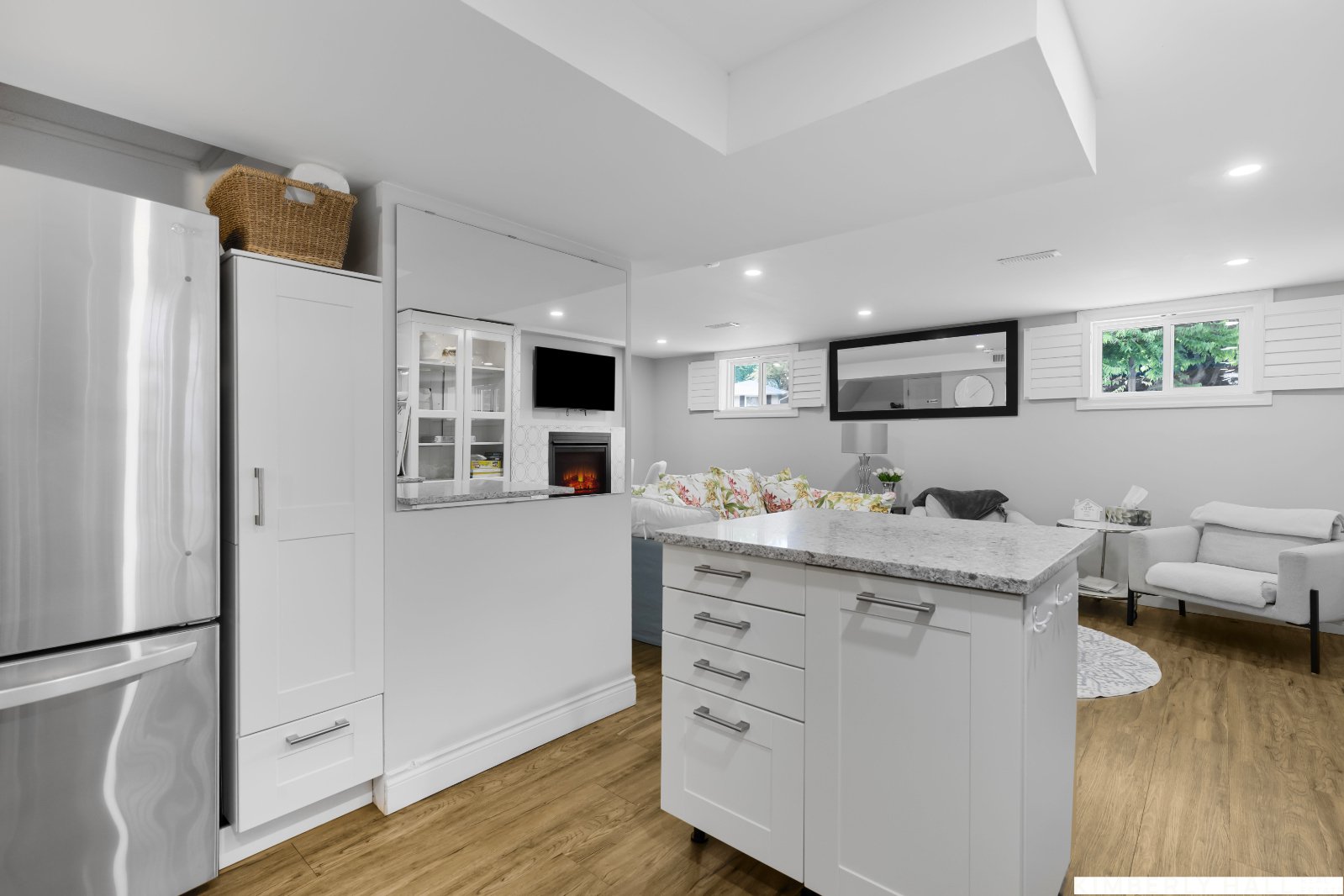 2 Bedroom Apartment for Rent - Chamberlain Rd, Burlington, ON 4