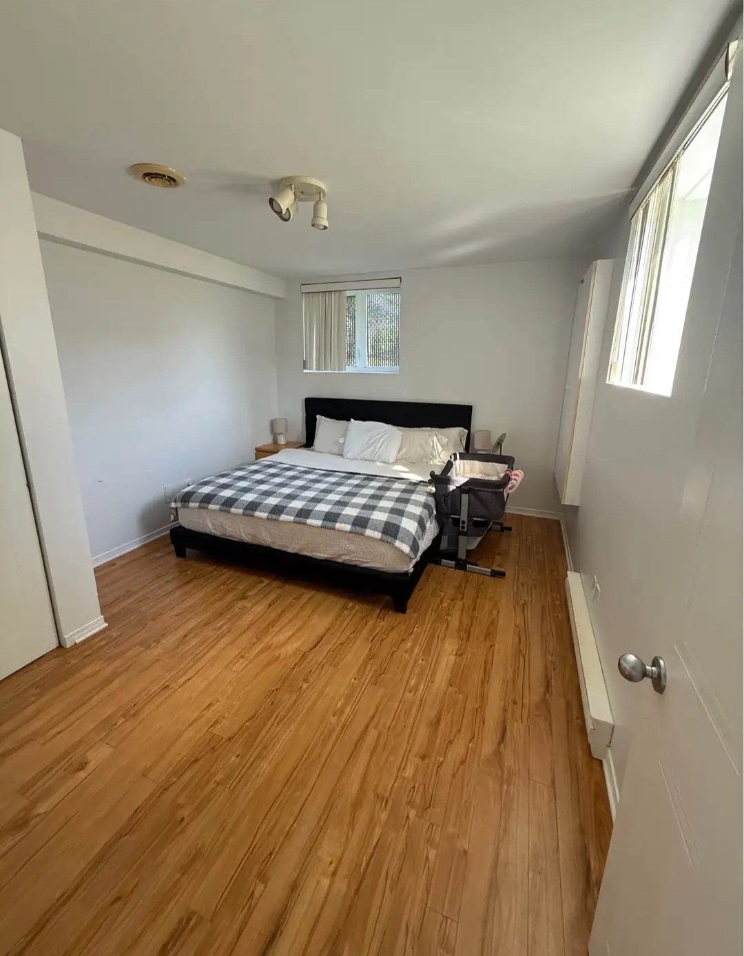 2 Bedroom Apartment for Rent - 701 Montée Montrougeau, Laval, QC 3