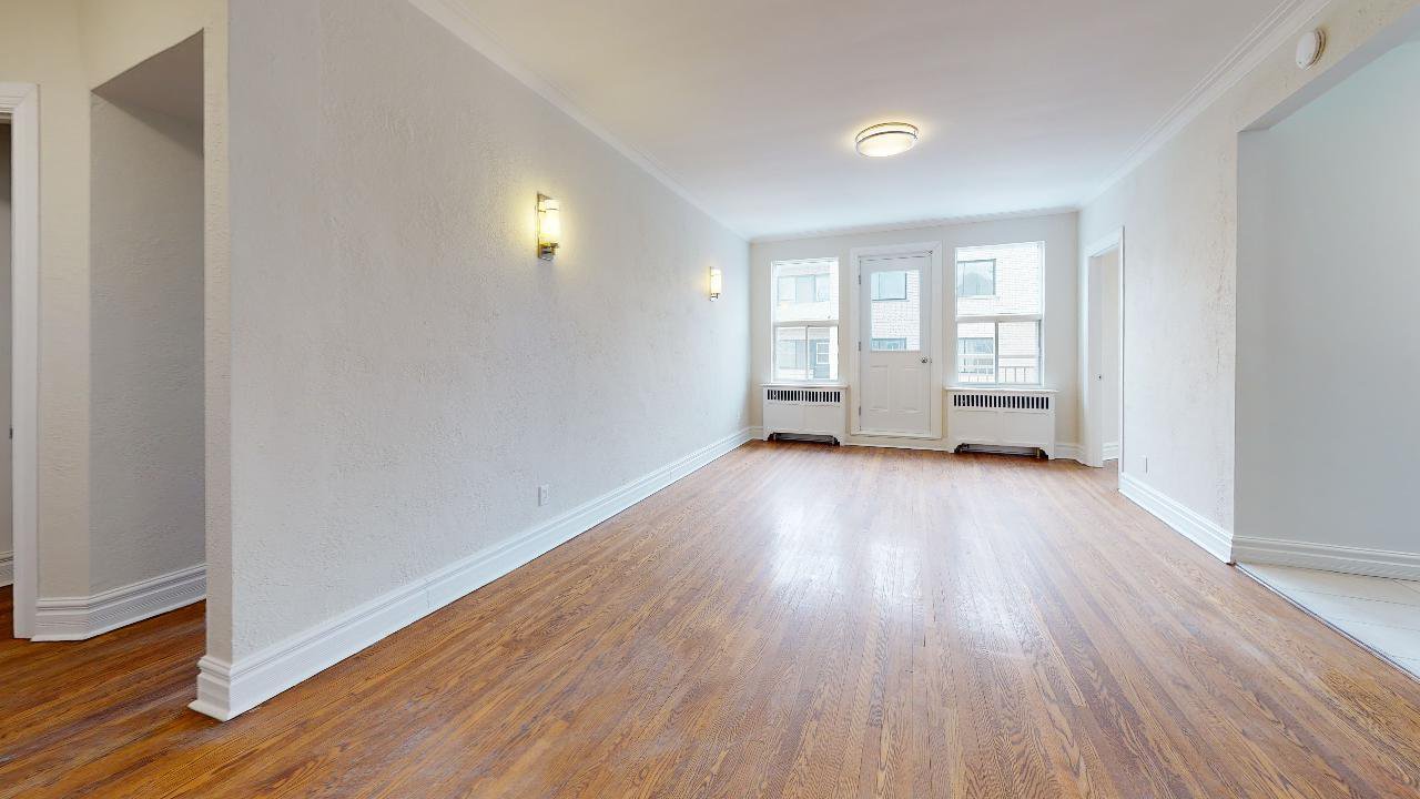 2 Bedroom Apartment for Rent - 5015-5025 Clanranald Avenue, Montréal, QC 3